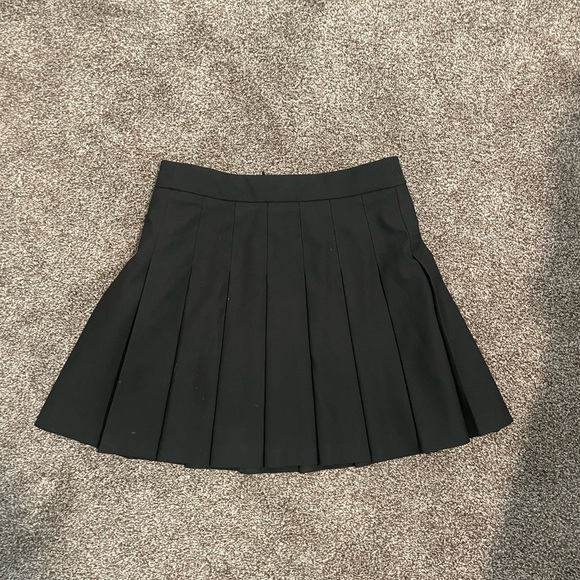 Sunday Best Olive micro skirt - Picture 3 of 5
